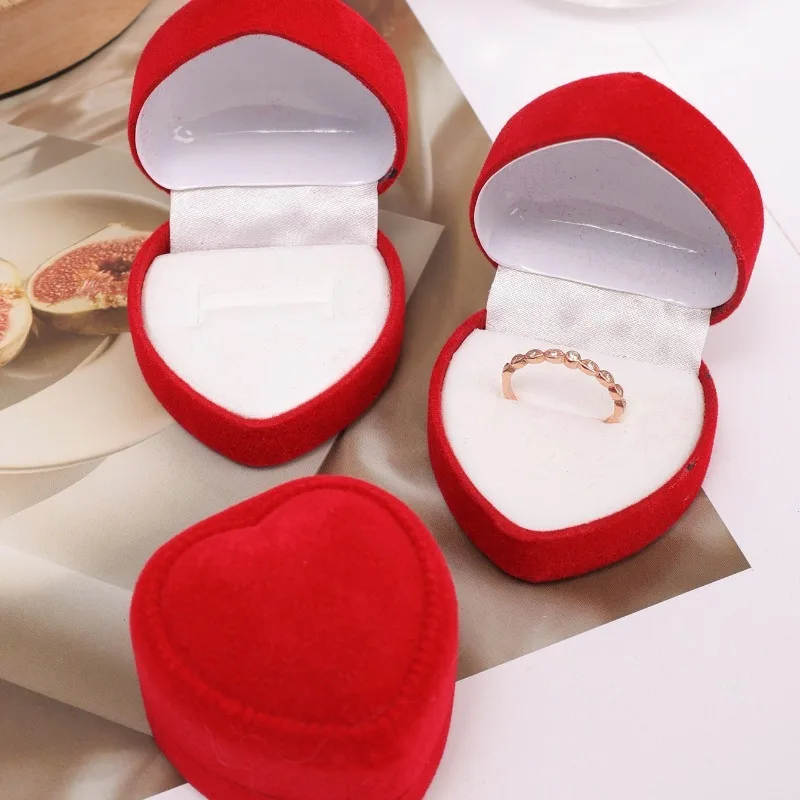 Red Flocking Heart Shape Ring  - đánh giá và giá Ring Binder Box