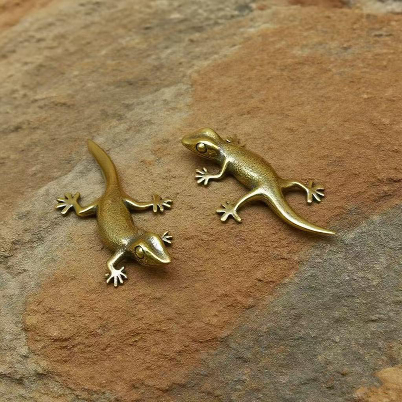 Handmade Bronze Retro Gecko Li - đánh giá và giá Desk Setup Retro